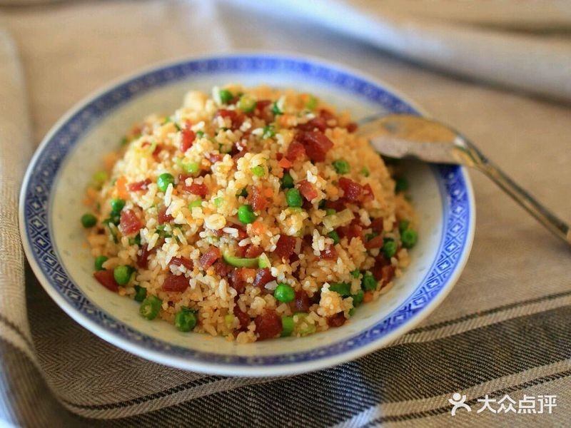 忆香房湘菜馆(新桥公寓店)