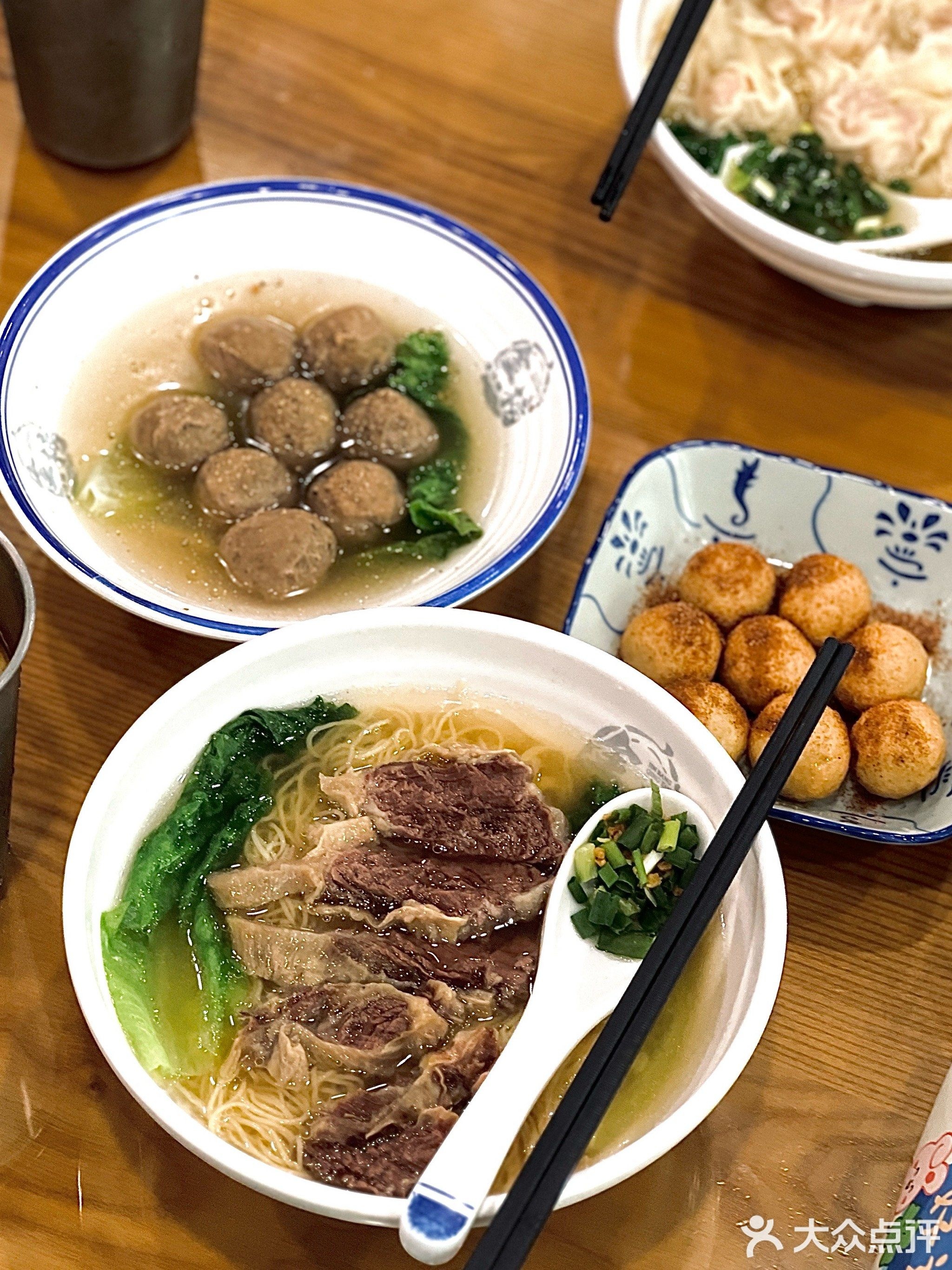 金榜清汤腩·港式·东南亚·云吞·粉面(小榄店)