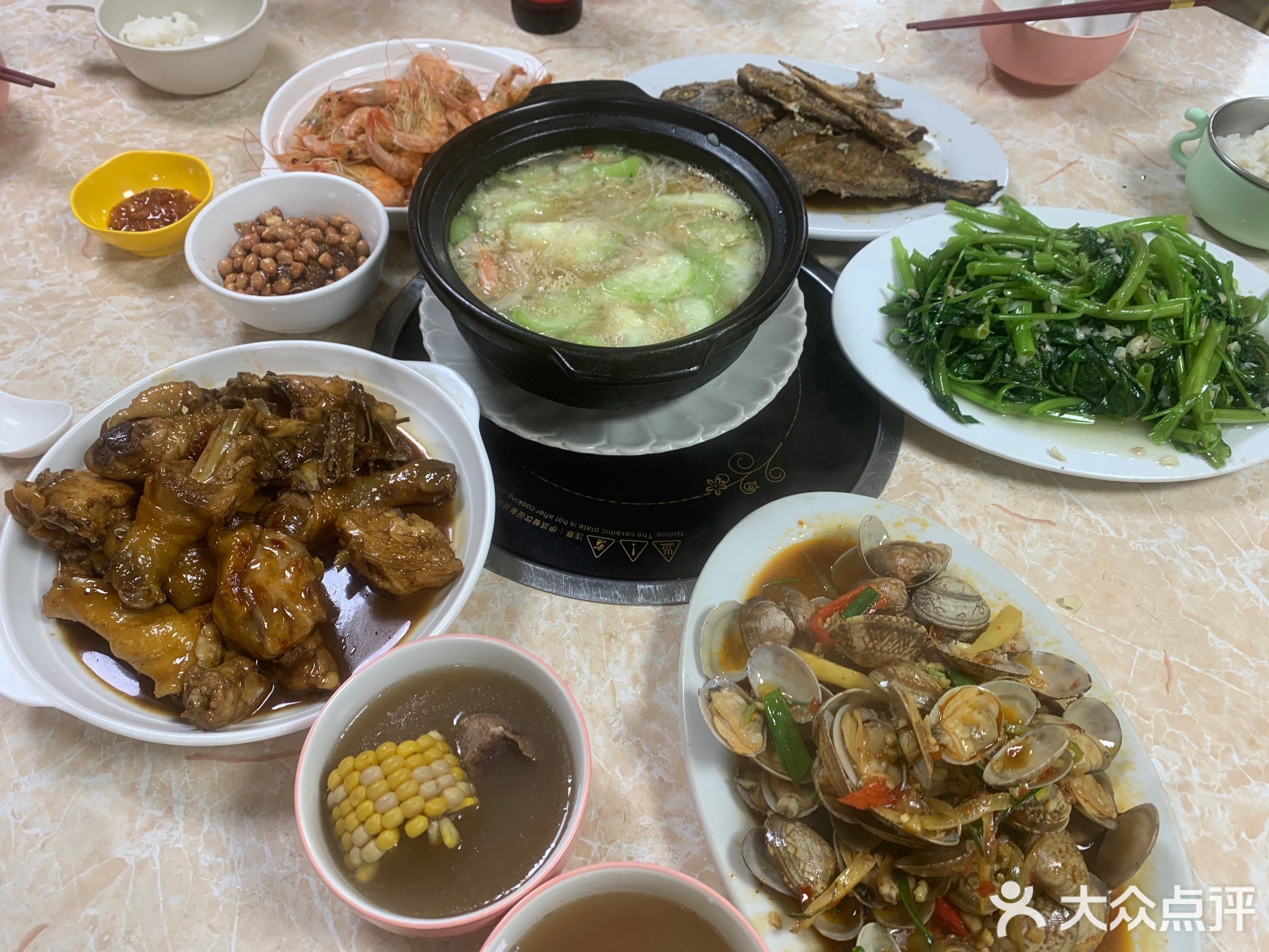 新记烧烤美食吧(旅社路店)