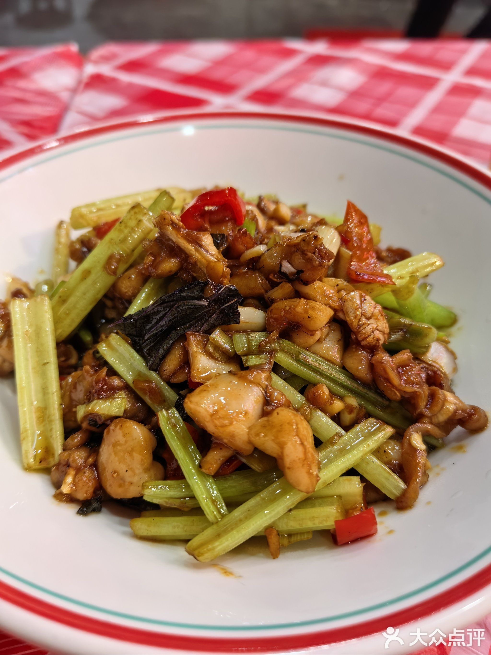 旺火·土鲫鱼下饭菜(中山柏苑店)