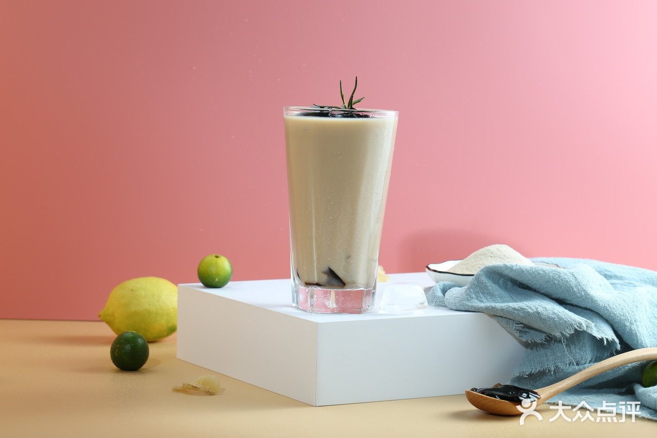 baby熊奶茶蛋糕店