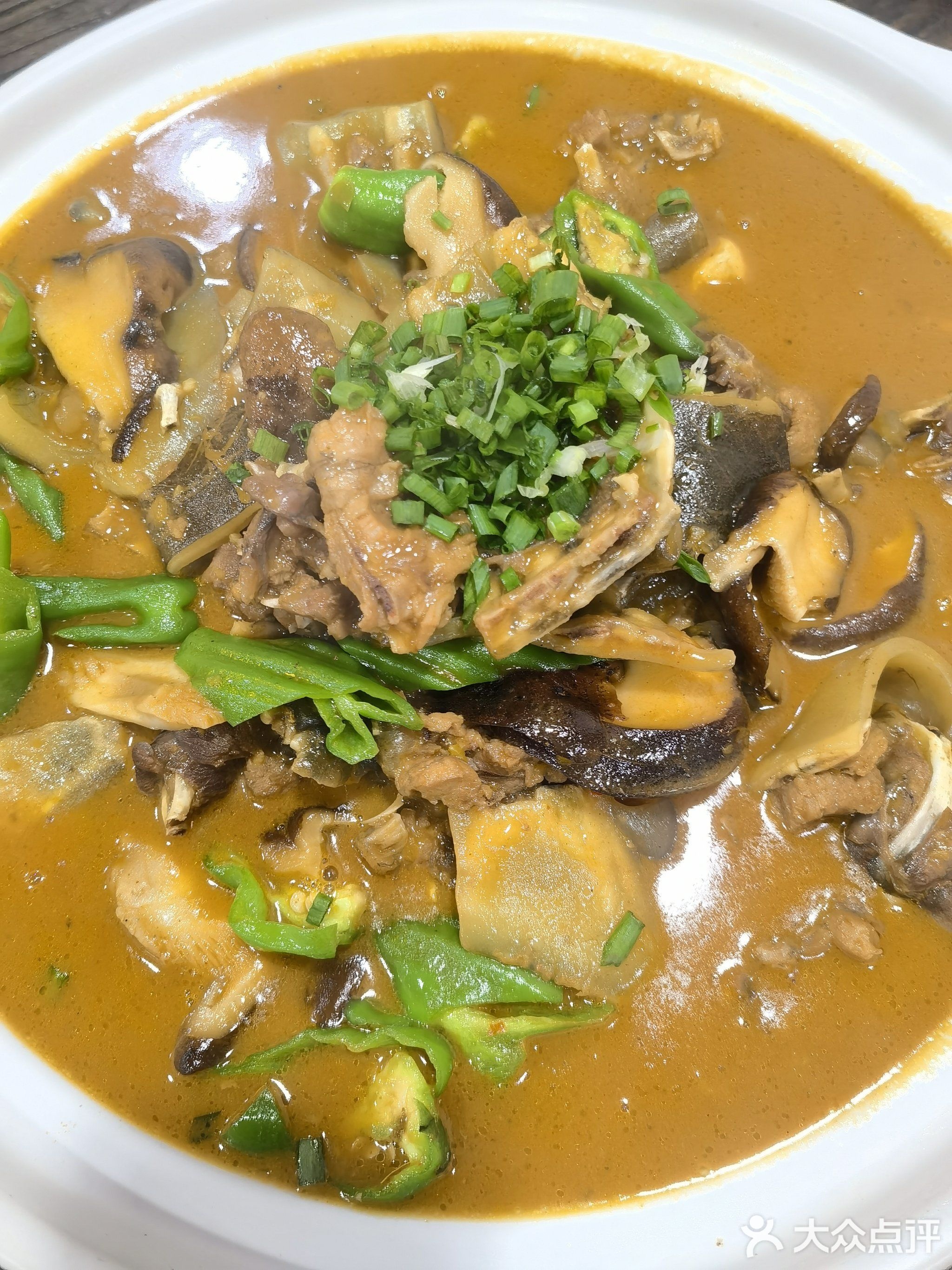 曲曲弯三宝鸡汤(小南店)