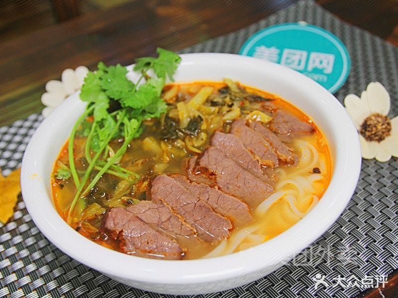 顺心意美食猪脚粉卷粉店