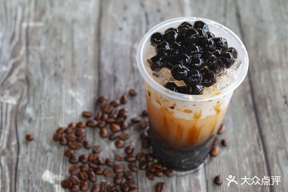 baby熊奶茶蛋糕店