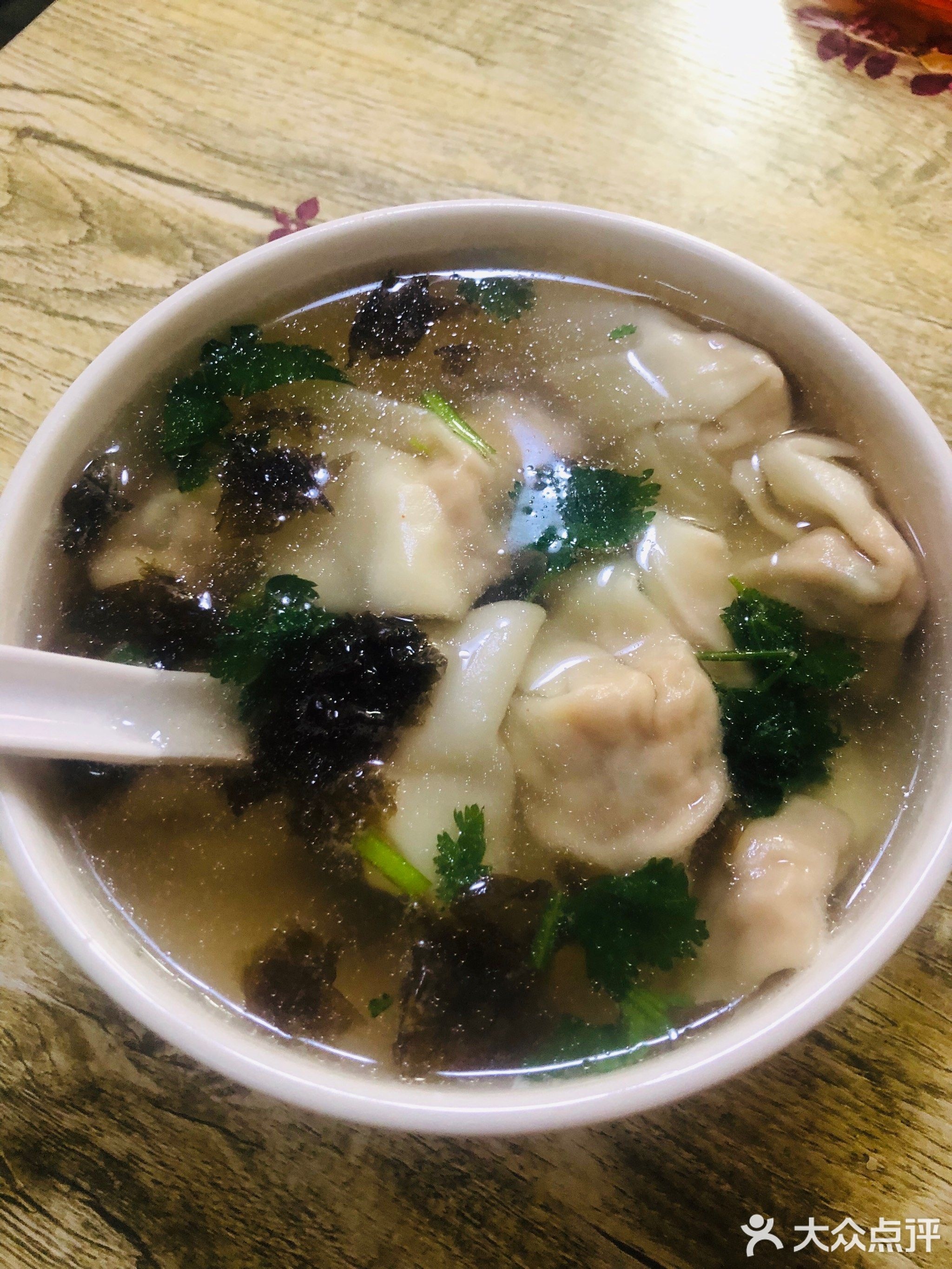 韩稷杭州小笼包(中医院店)