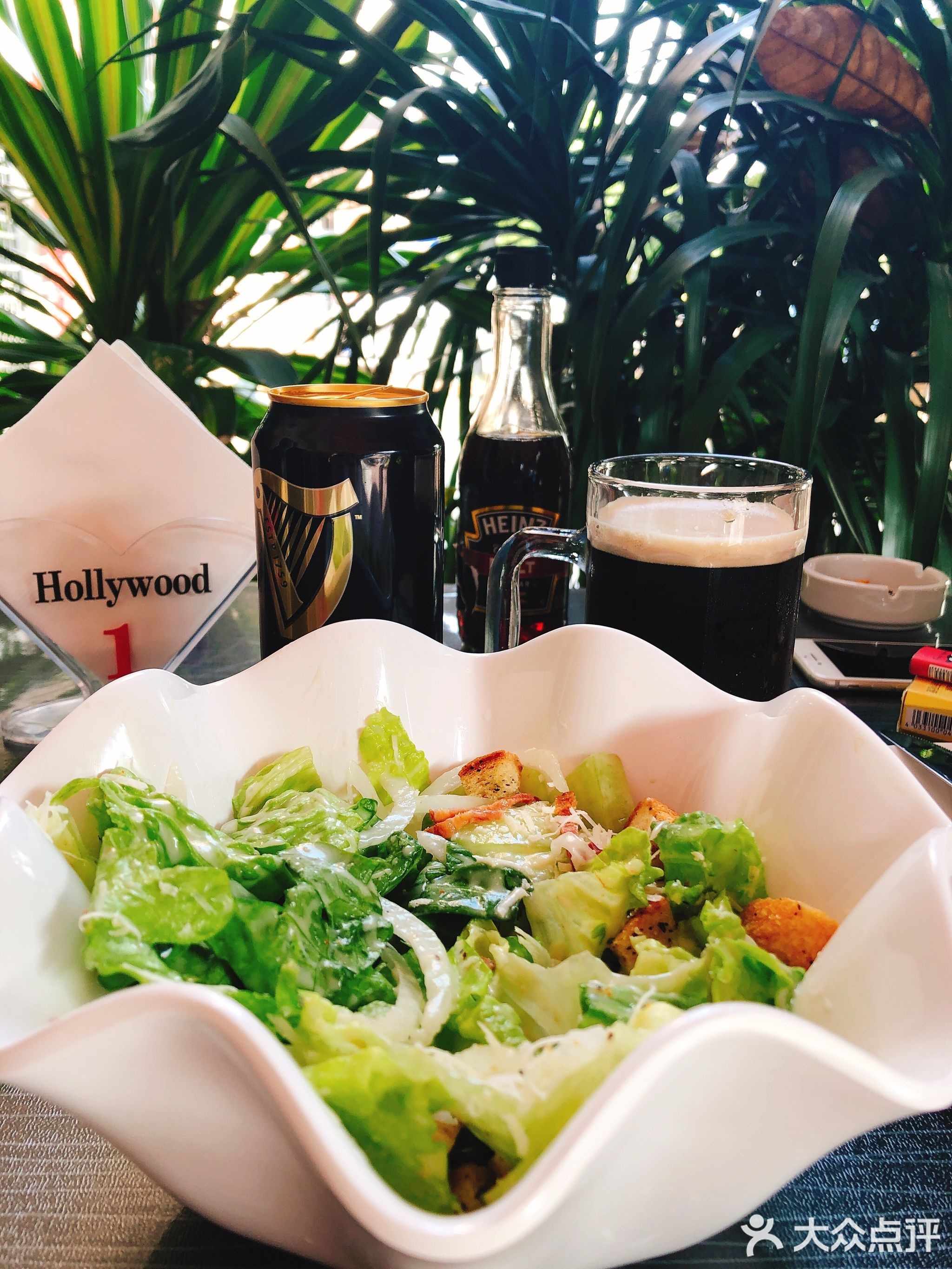 hollywood好乐吧(贵阳小区店)