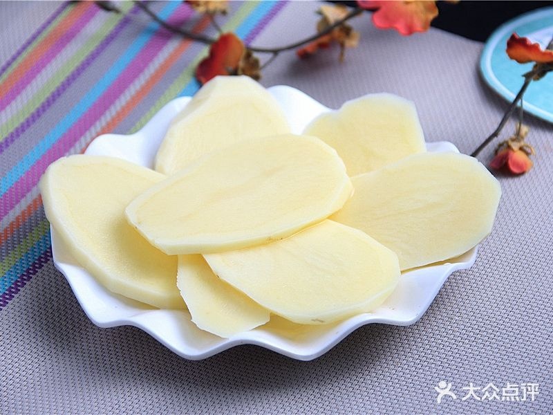 318公路小吃站(集宁南站店)