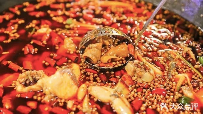 醉渔湾美蛙鲜鱼火锅(洋浦店)