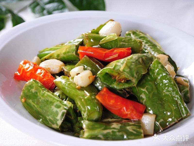 尹老二片片猪脚火锅店(利恒名苑店)