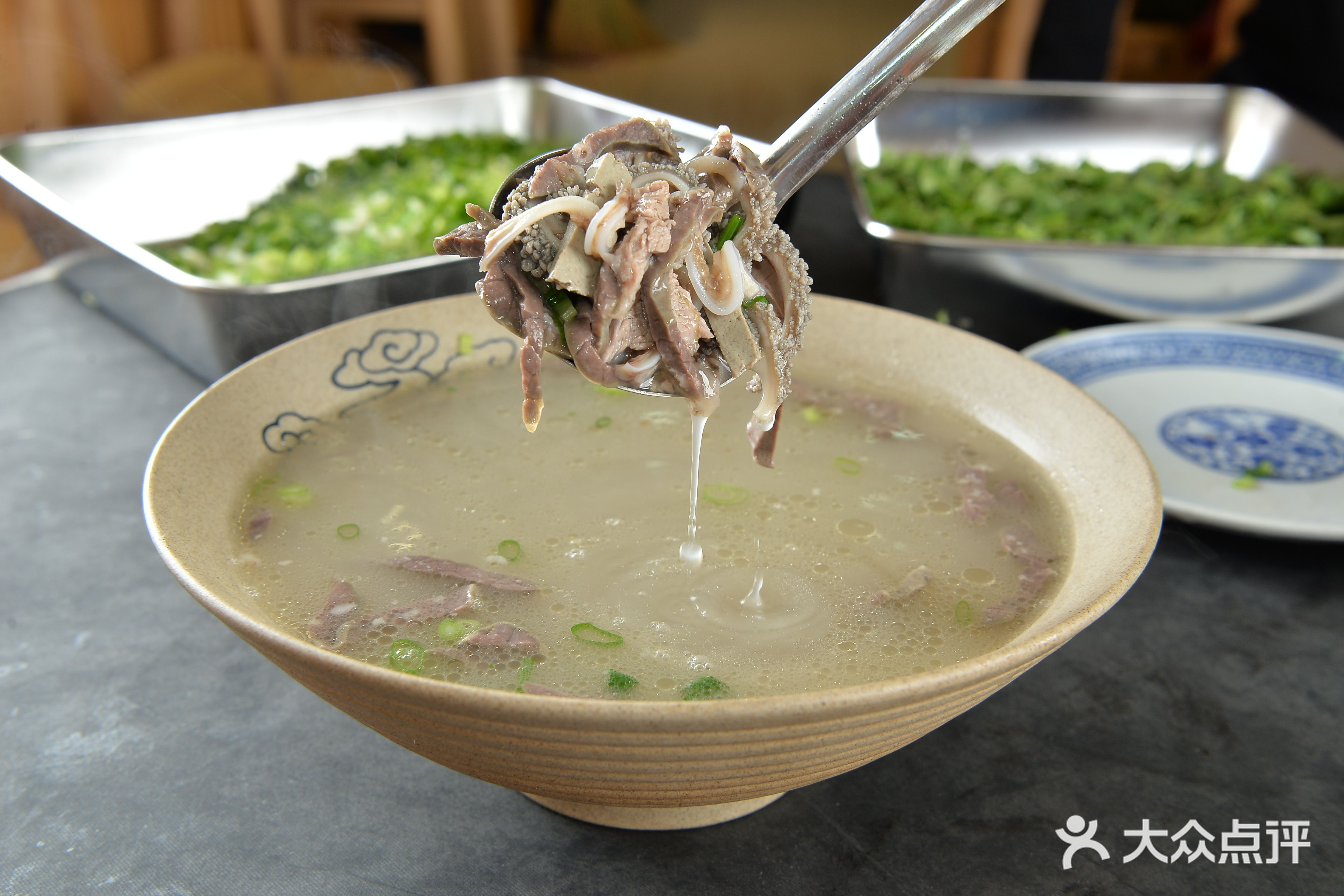 鑫蒙丰情烤羊腿(夏湾店)