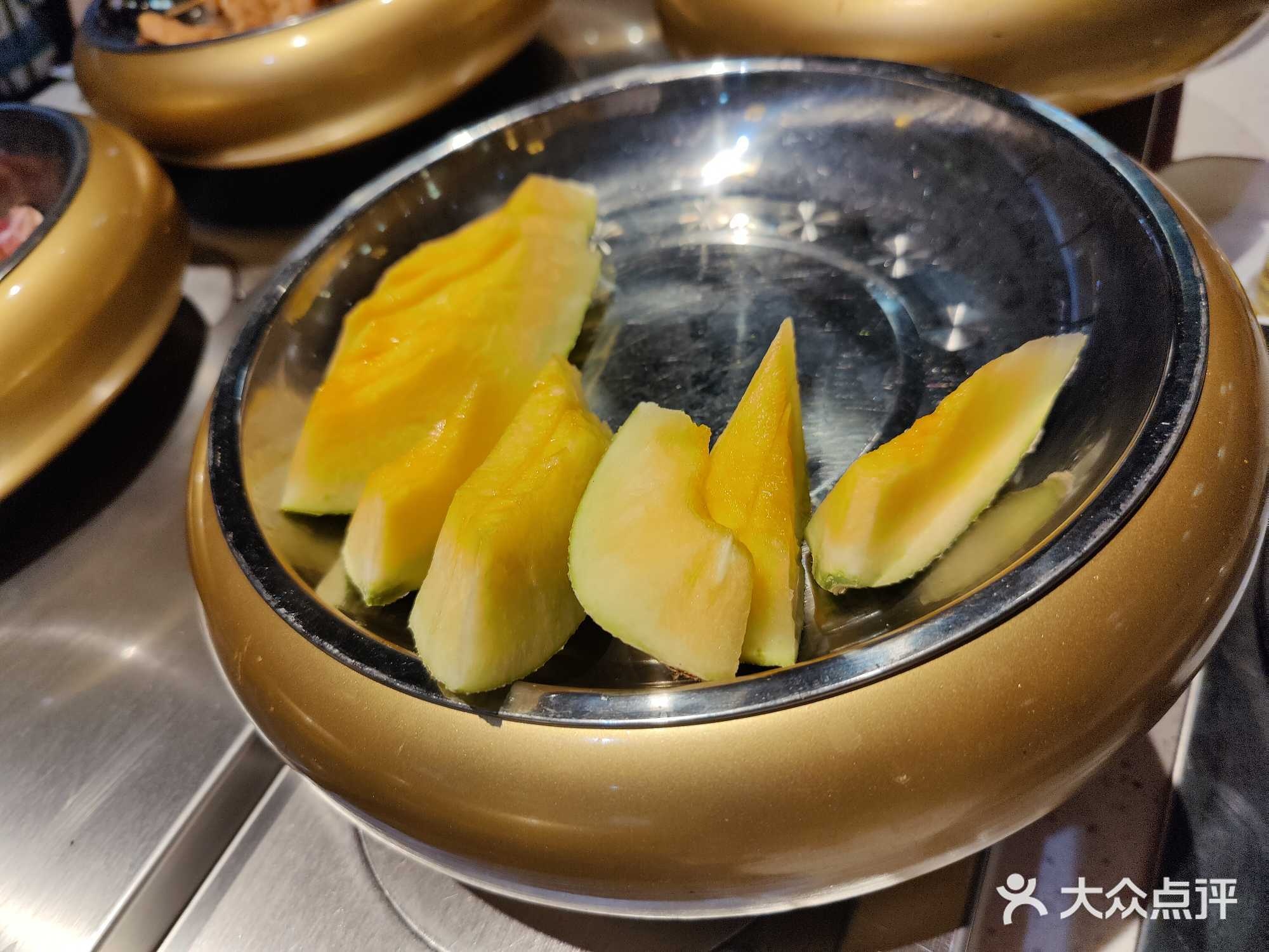 蜀味自助旋转烤涮火锅(阳光小镇店)