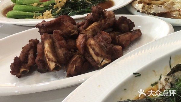 缤丽酒楼