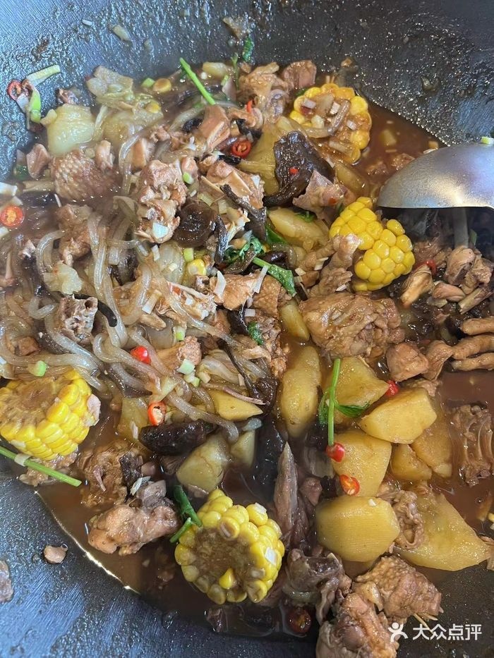 咱屯子铁锅炖(玉林店)