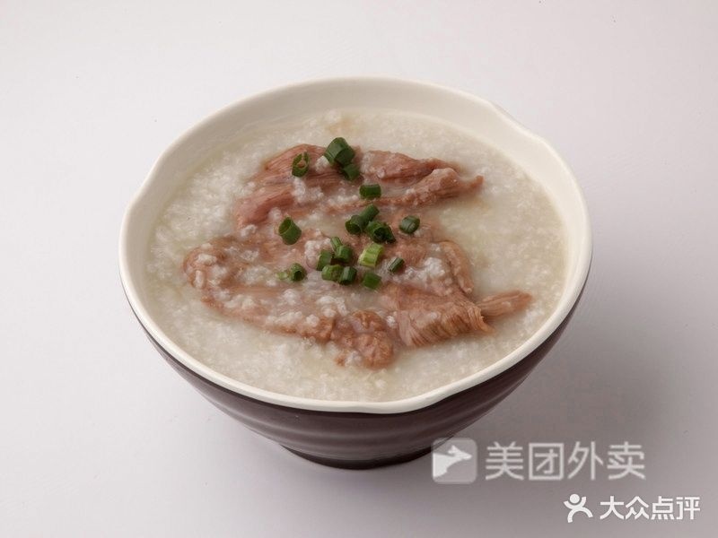 聚鸿源美食城