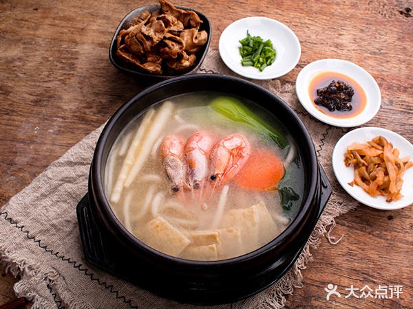 周姐螺蛳粉(崇左店)