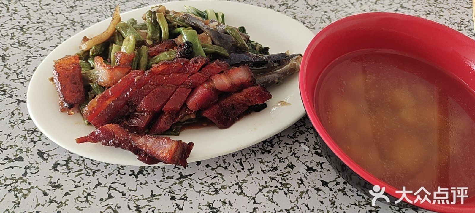 宣记港式烧腊(粤得通产业园店)