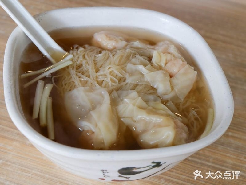 兵兵酸辣粉小吃臭豆腐小串炸串