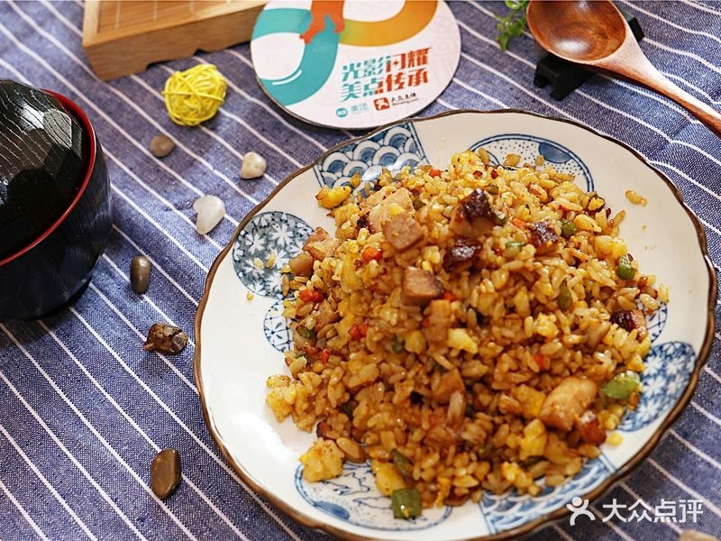 米饭皇现炒的快餐(马南垌店)