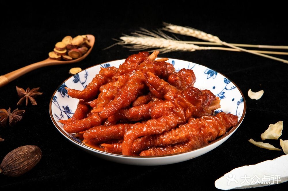 体育场小吃店