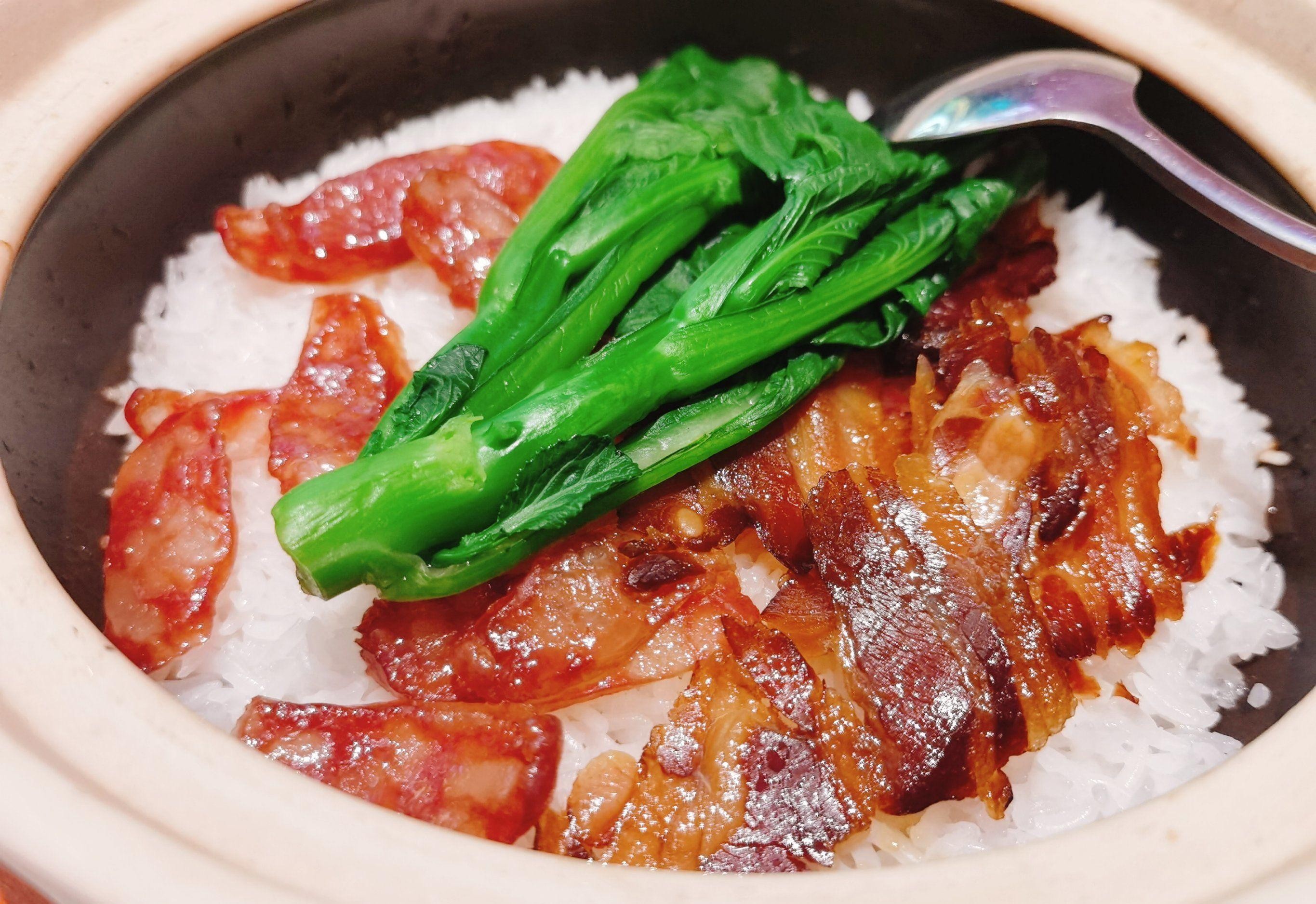 今天给大家推荐一家超好吃的港式茶餐厅——鑫港惠港式餐厅(曼巴特店)