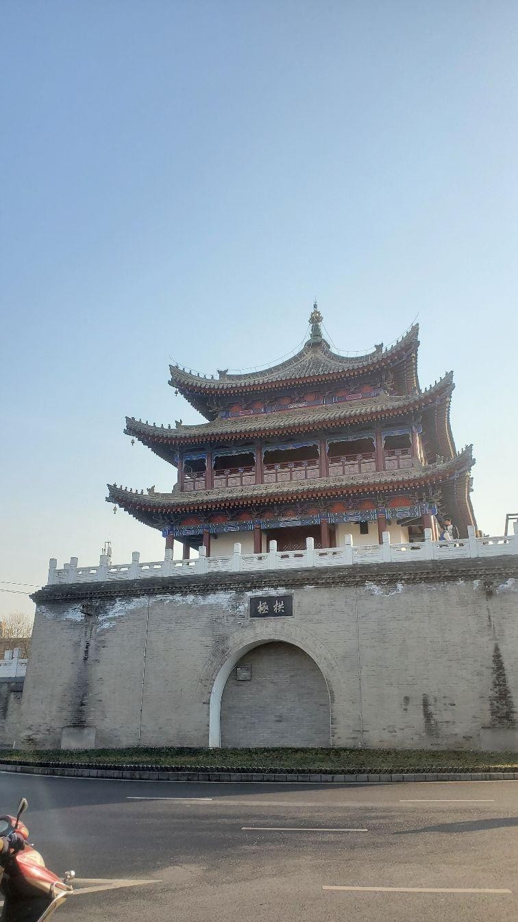 名称:鄠邑区钟楼 地址:西安市鄠邑区北街鄠邑区西街小学东南侧约80米