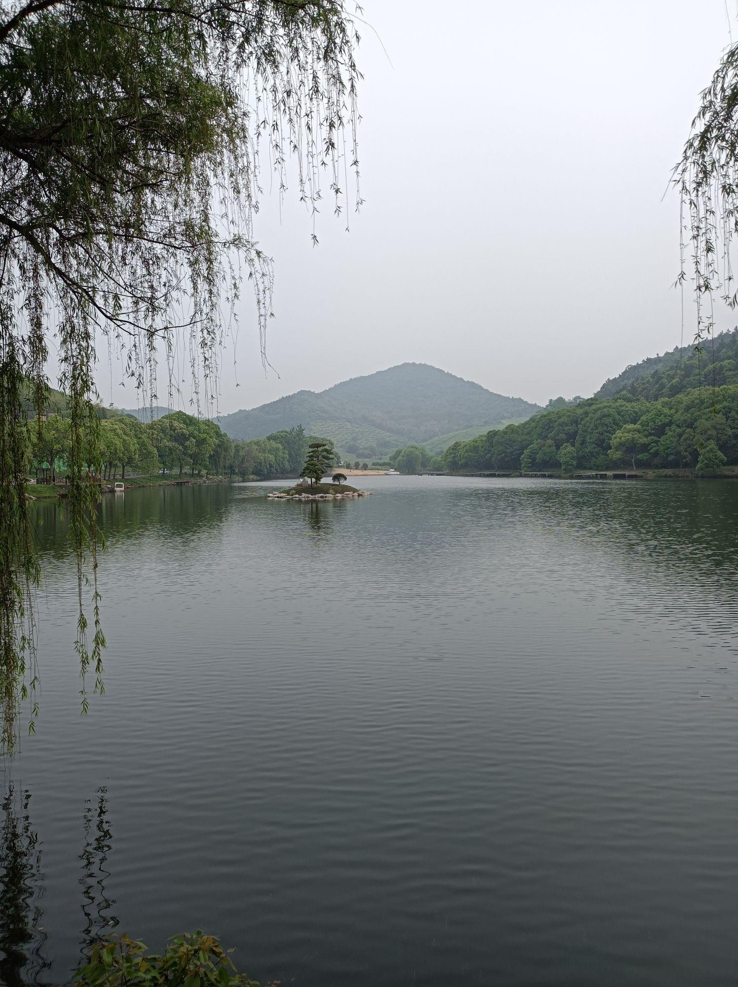 名称:大石山风景区 地址:江苏省常州市溧阳市大石山旅游农庄 美食