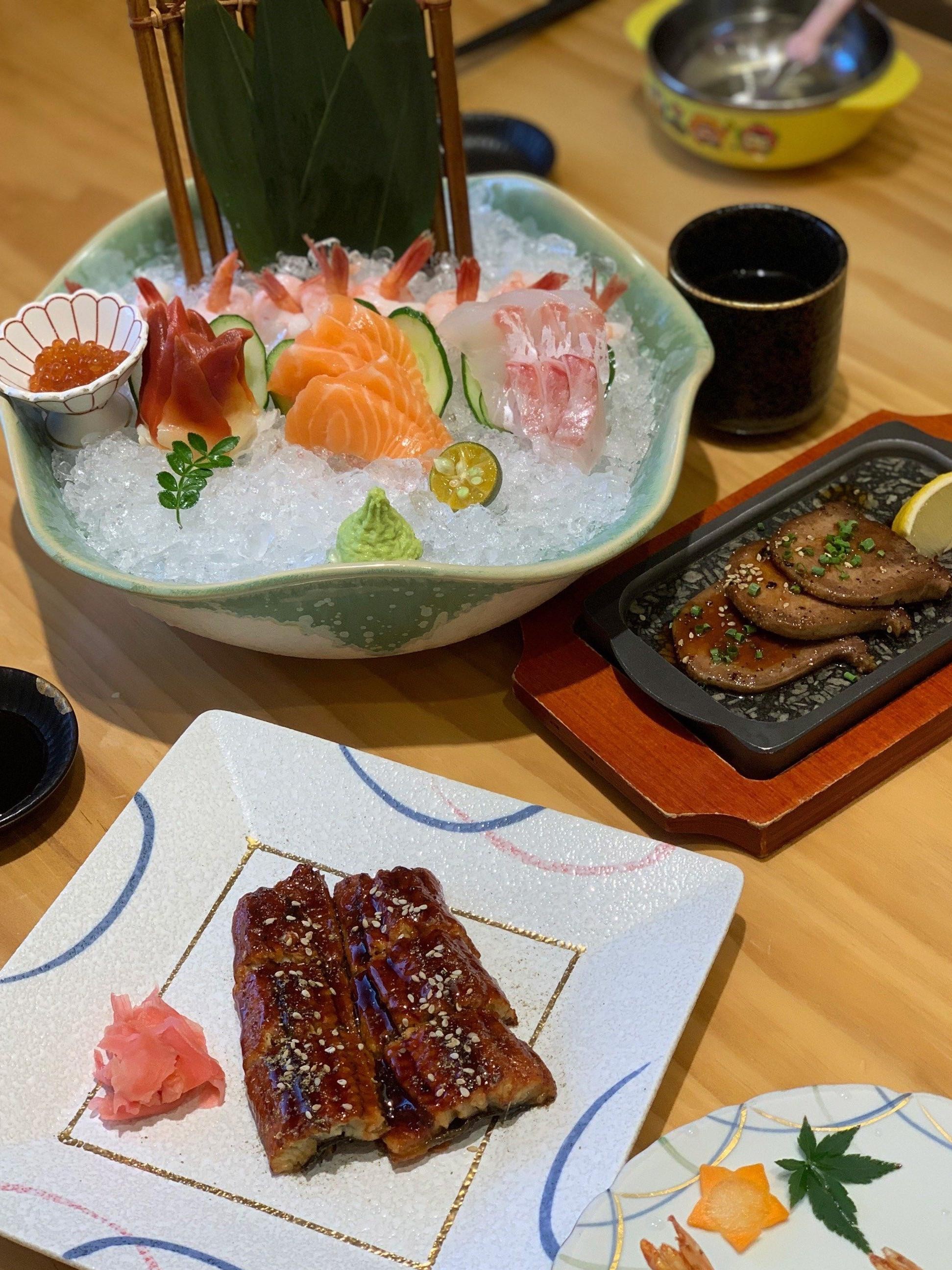 日式料理自助餐图片