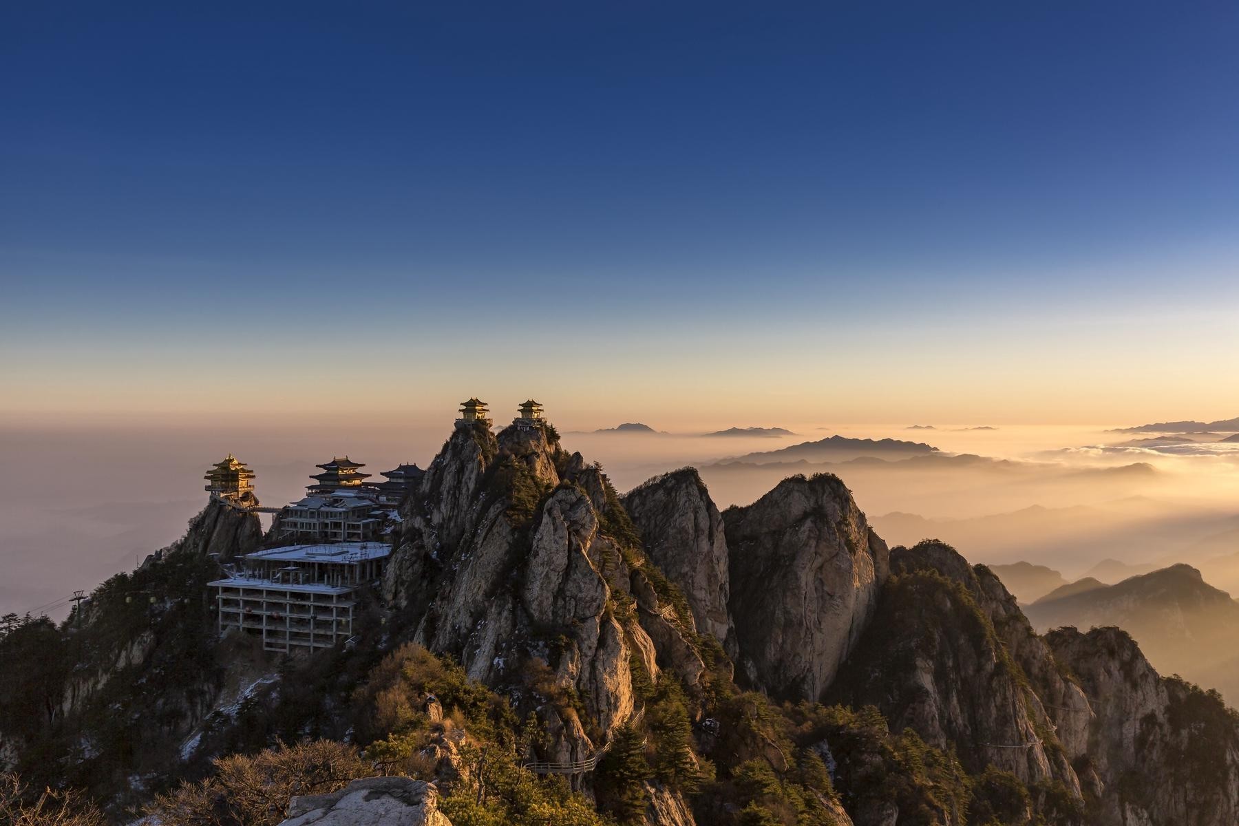 具体行程路线来 洛阳白云山旅游度假区  王府竹海度假旅游区  老君山