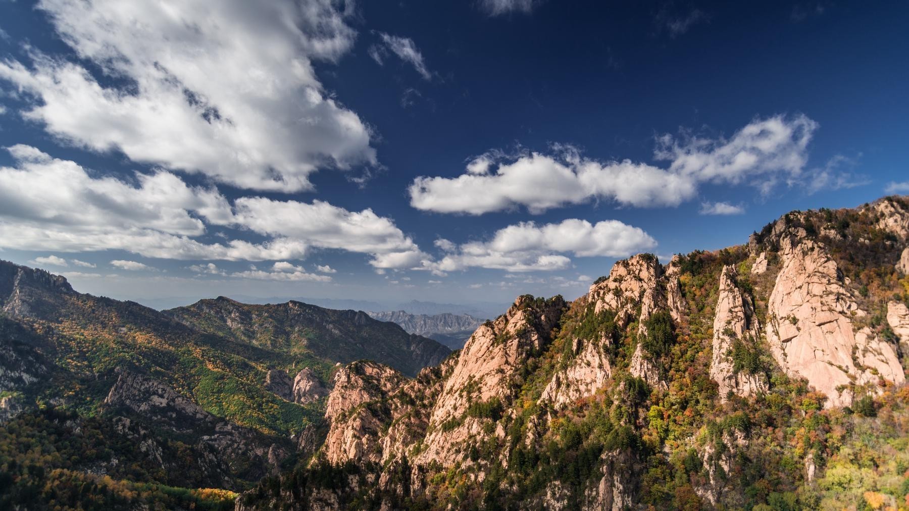 上午去: 雾灵山风景区 