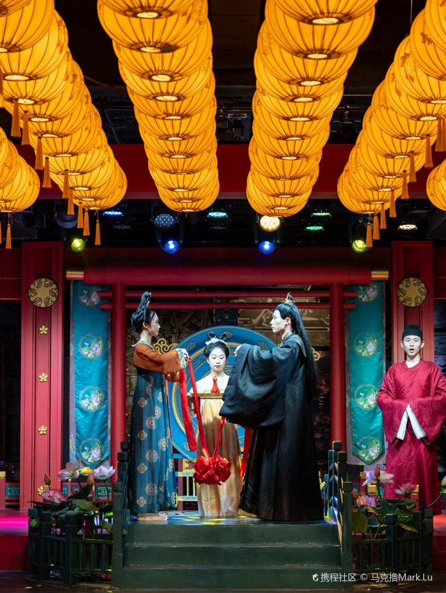 欢乐时光影视乐园