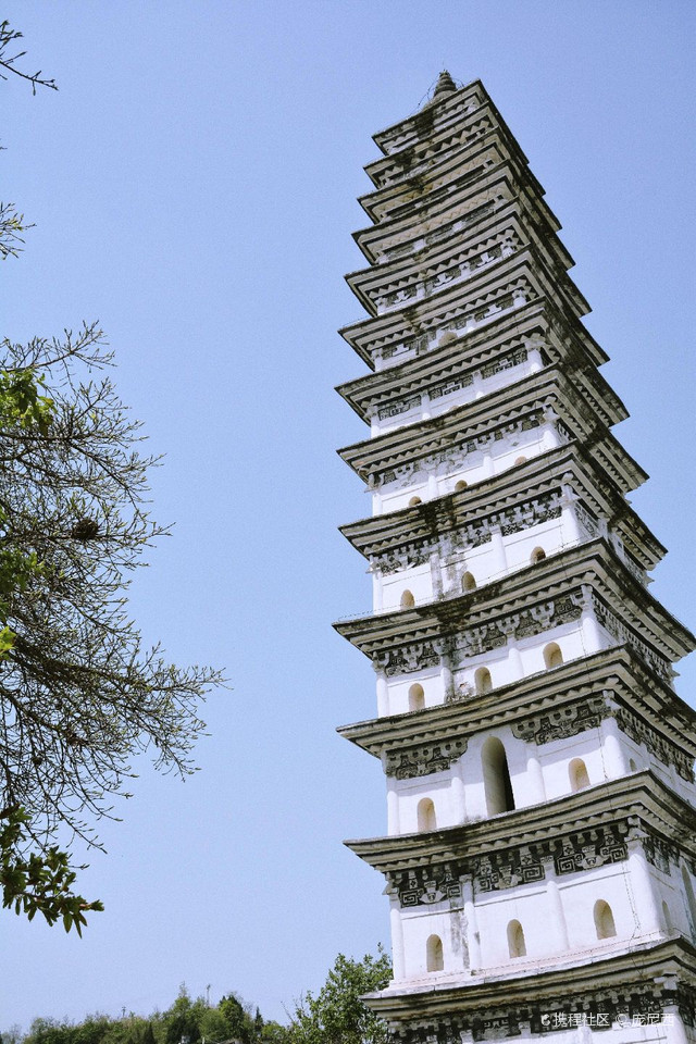 白塔公园