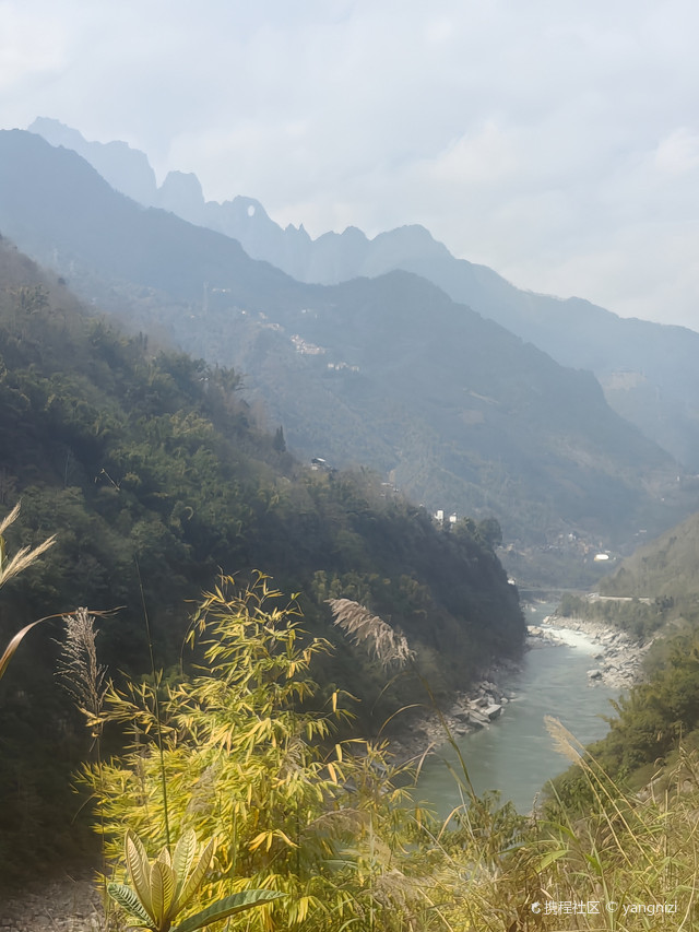 石月亮广场