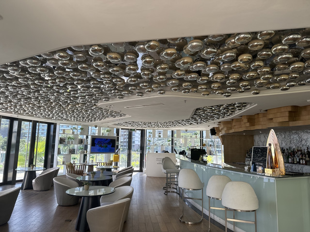 三亚山海天大酒店傲途格精选聚·顶楼吧THE POD