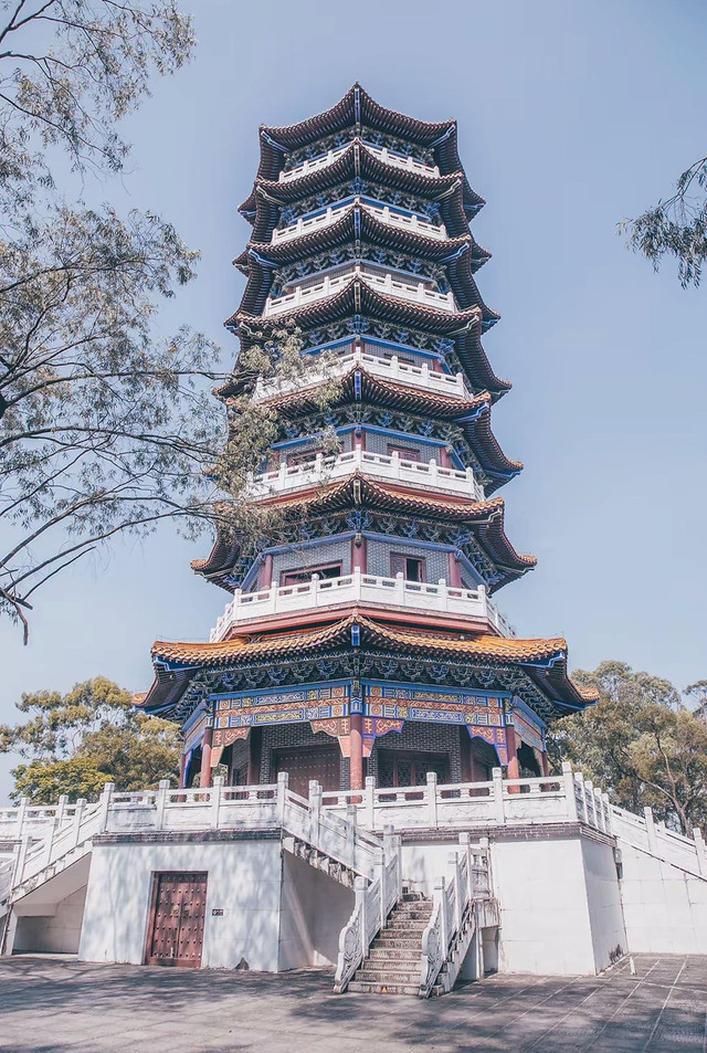 中越人民友谊公园-文昌塔