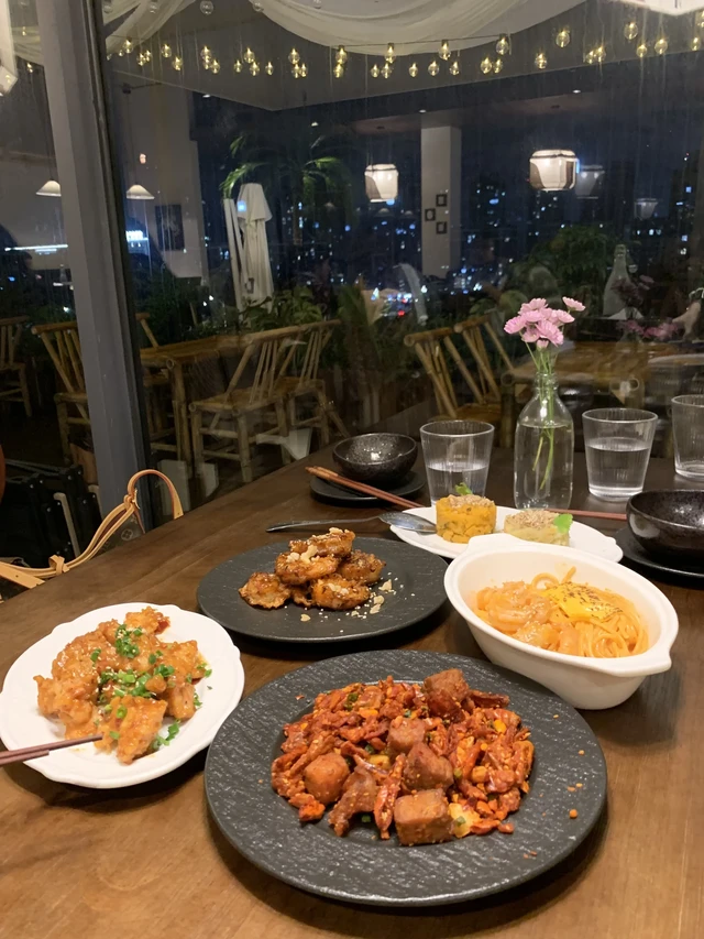 卓虾卓蟹海鲜大排档