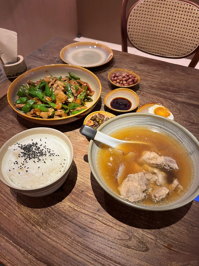 汤和古法煨汤·融合家常菜(上海首店)