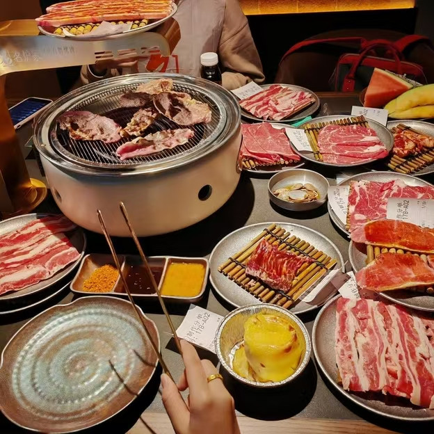 名炉家和牛自助烤肉(西安环贸中心店)