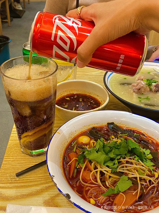 重庆面馆(隆都路店)