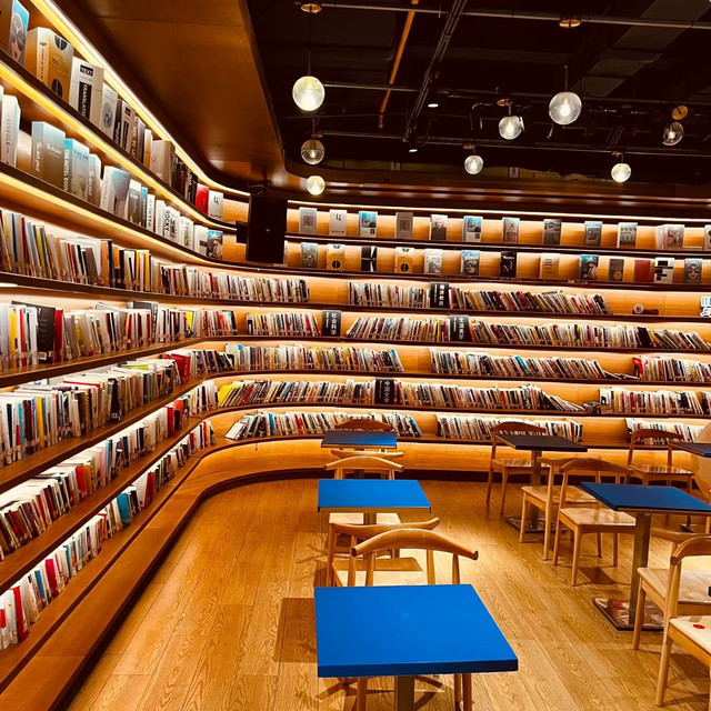 上海香港三联书店(淮海中路店)