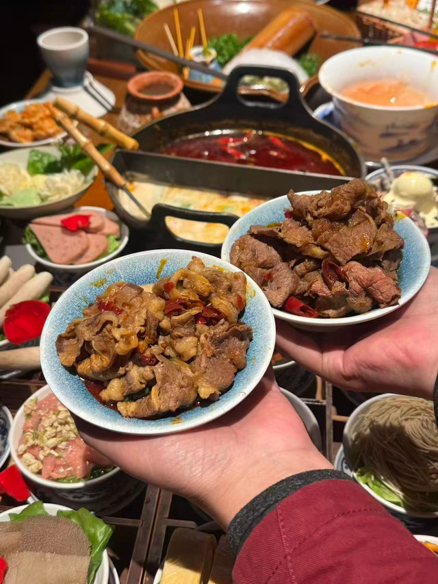 苏见山房·苏式火锅·山野茶串(观前街黑金店)环境