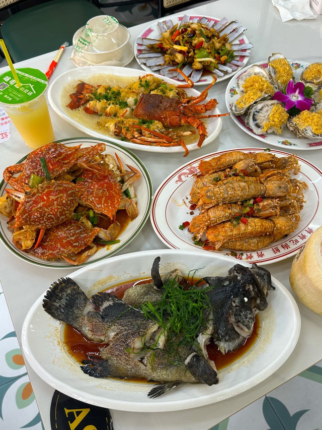 龍哥海鲜(侨港黑金冠店)环境