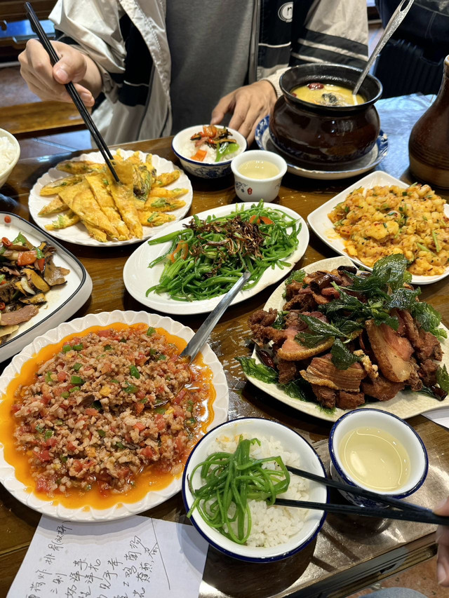 老字号阿楠饭店环境