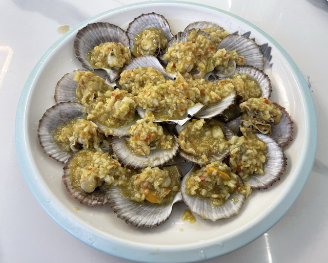 赶海日记·小船海鲜特色菜·渔船直达(巨龙路店)环境