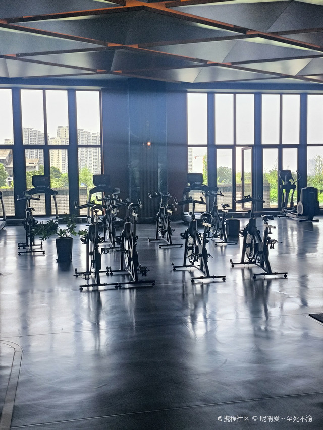 DES FITNESS写诚热练运动