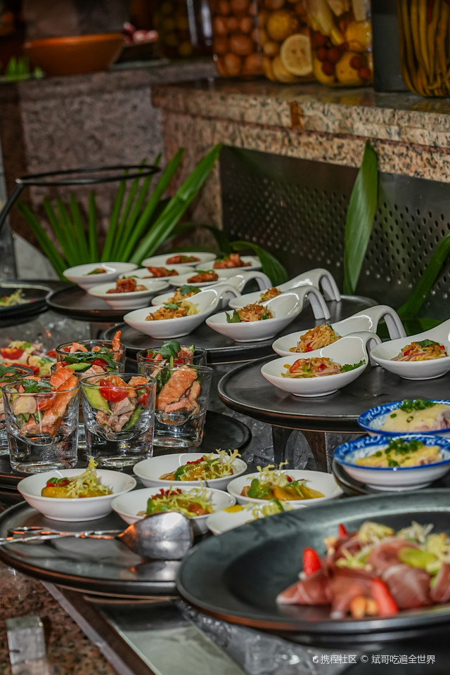 鲜坊海鲜烧烤自助·牛排·乐队演出·Fresh 8 BBQ·三亚丽思卡尔顿酒店