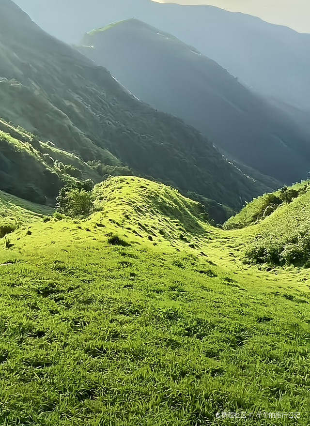 三官山观瀑亭