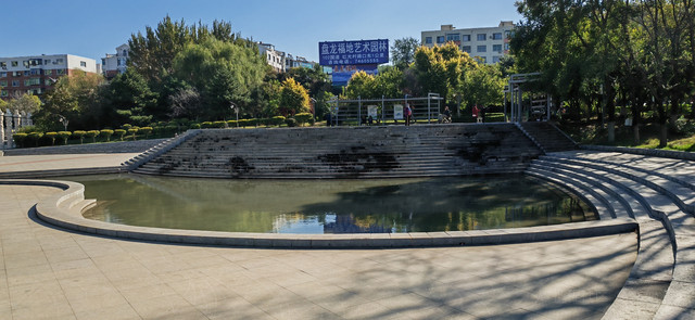 驻跸园文化健身广场