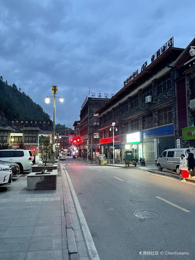 吉隆镇