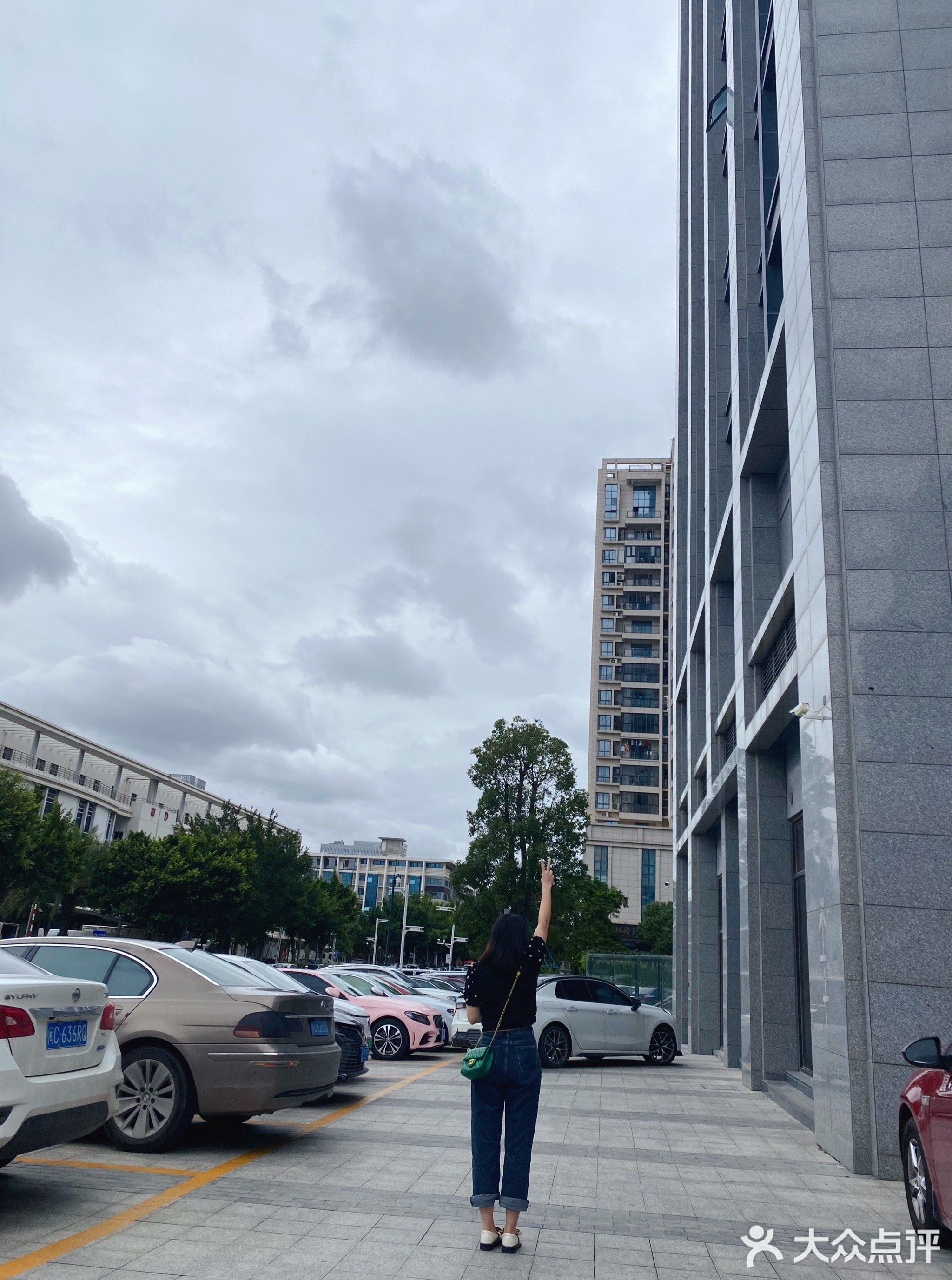 东岭万道商业广场