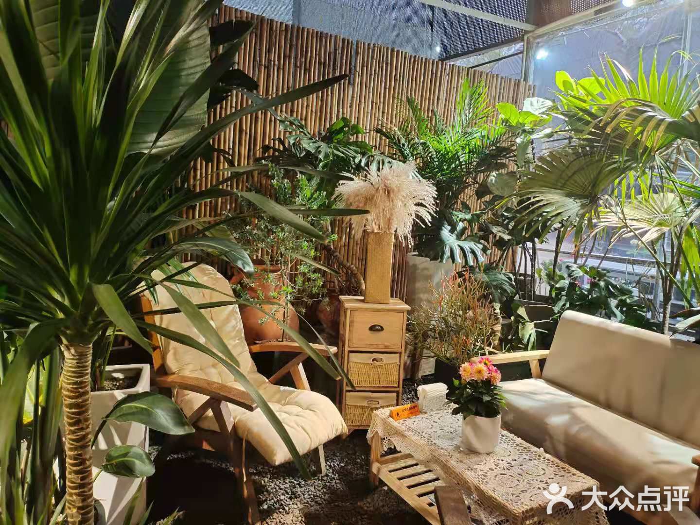 东坪山花卉批发中心